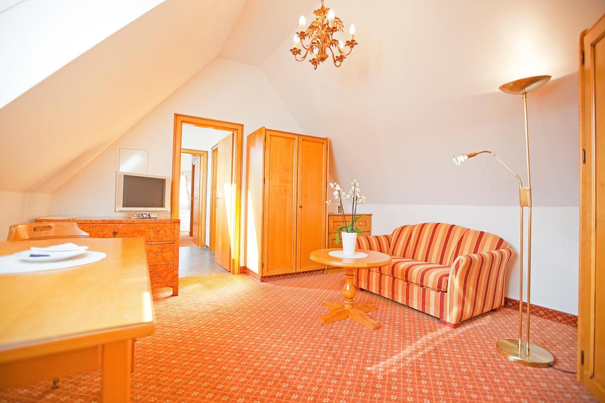 Hotel Krone Ohg Gerlingen Room photo